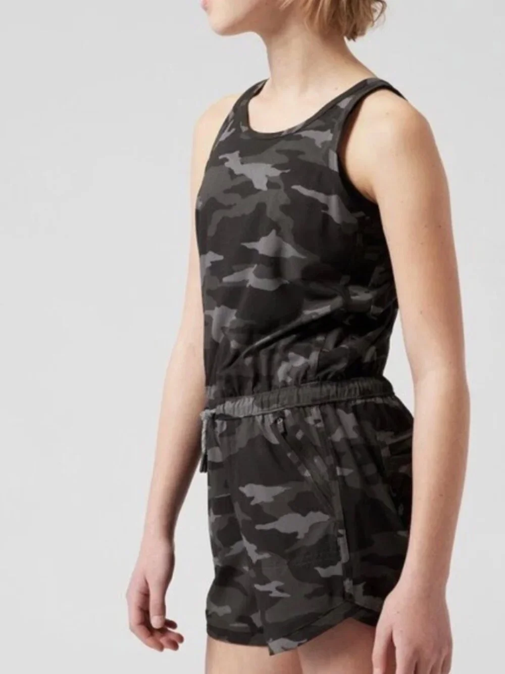 Athleta Girl On the Go Sleeveless Stretch Romper Black Camo Pockets, size XL/14
